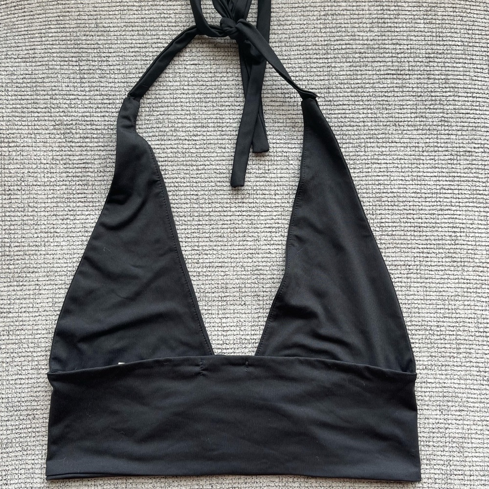 halter top 🥀 - Picture 3 of 6